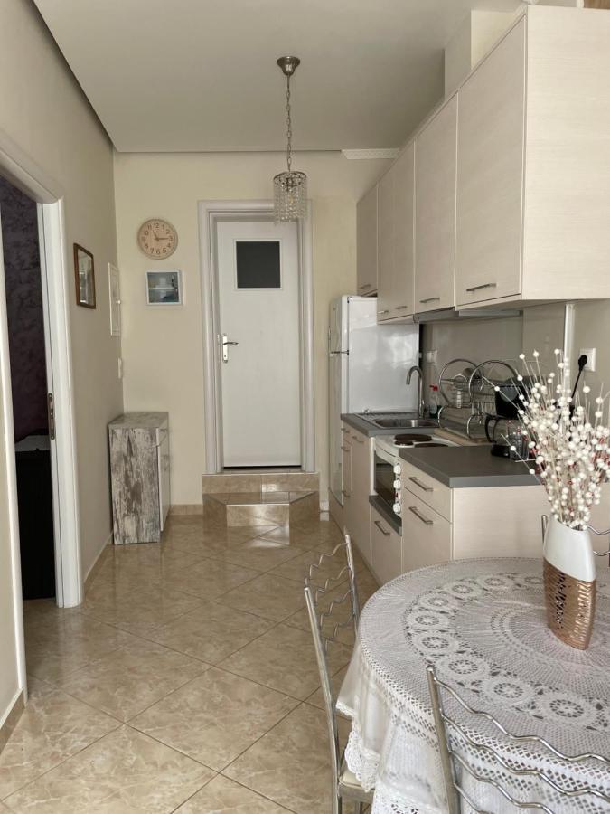 Leonora'S Apartment Принос Экстерьер фото